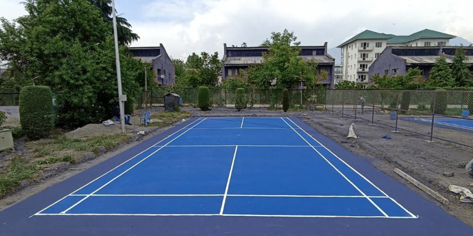 PP Tiles vs Clay vs Acrylic Flooring